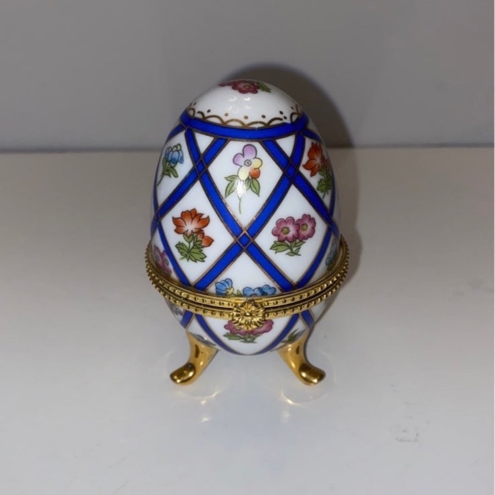 Egg trinket jar